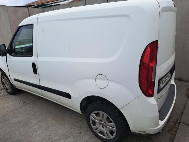 Image Feu arriere principal gauche (feux) - FIAT DOBLO 2