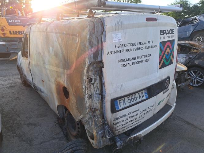 Image Porte de coffre droit - FIAT DOBLO 2
