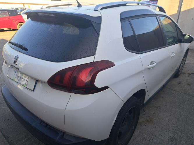 Image Ecran GPS - PEUGEOT 2008 1