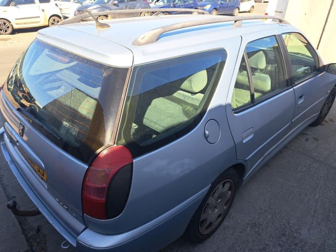 Image Feu arriere principal gauche (feux) - PEUGEOT 306