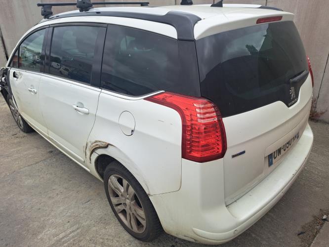 Image Feu arriere principal droit (feux) - PEUGEOT 5008 1