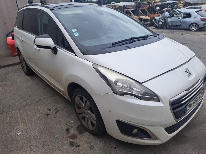 Image Feu arriere principal droit (feux) - PEUGEOT 5008 1