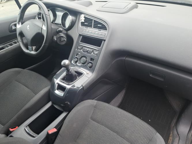 Image Feu arriere principal droit (feux) - PEUGEOT 5008 1