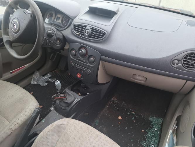 Image Renfort pare choc arriere (traverse) - RENAULT CLIO 3