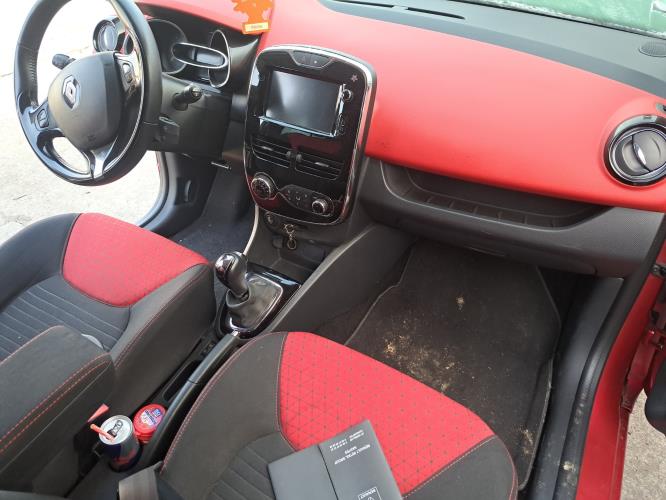 Image Interrupteur de leve vitre avant gauche - RENAULT CLIO 4