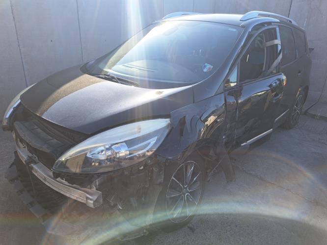 Image Attelage (boule de remorquage) - RENAULT GRAND SCENIC 3