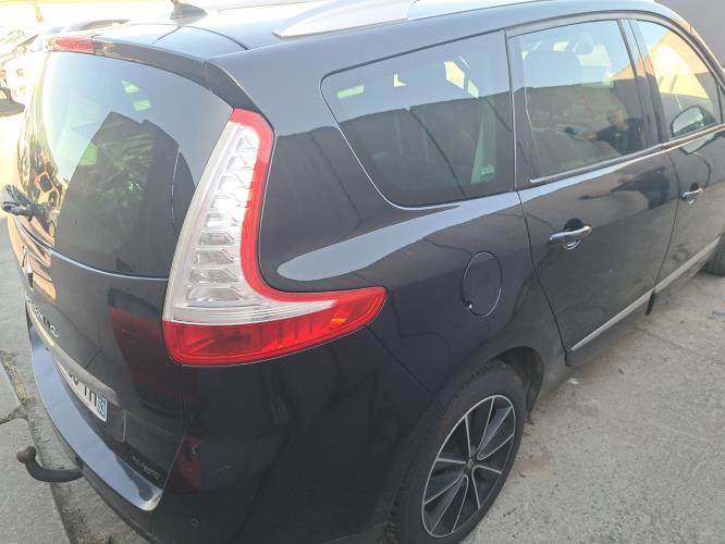 Image Attelage (boule de remorquage) - RENAULT GRAND SCENIC 3