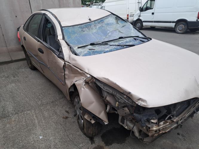Image Feu arriere principal gauche (feux) - RENAULT LAGUNA 1