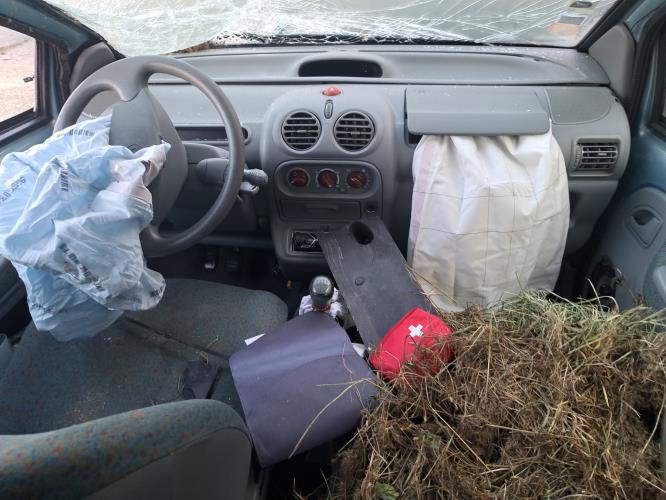 Image Interrupteur de leve vitre avant gauche - RENAULT TWINGO 1
