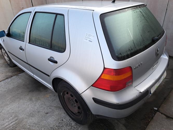 Image Porte avant droit - VOLKSWAGEN GOLF 4