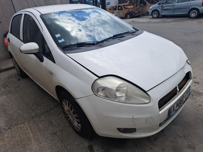 Image Retroviseur droit - FIAT GRANDE PUNTO