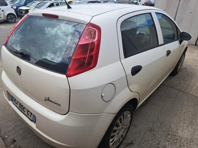 Image Retroviseur droit - FIAT GRANDE PUNTO