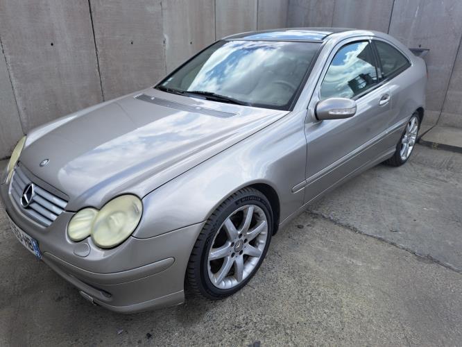 Image Autoradio d'origine - MERCEDES CLASSE C 203 COUPE SPORT