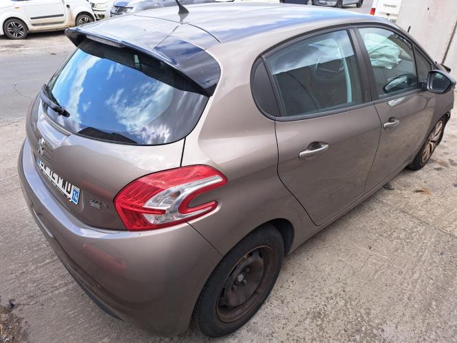 Image Boitier BSI - PEUGEOT 208 1