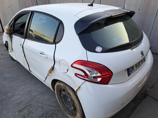Image Pommeau de vitesses - PEUGEOT 208 1