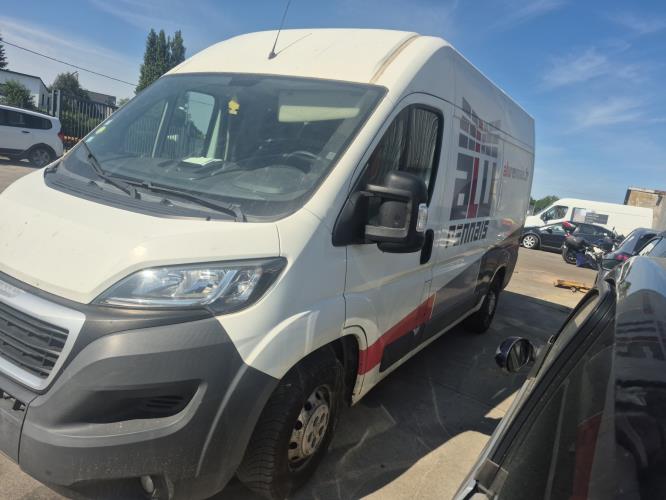 Image Pare chocs centrale arriere (utilitaire) - PEUGEOT BOXER 3