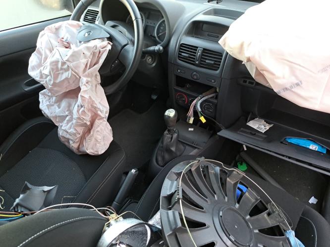 Image Interrupteur de leve vitre avant gauche - RENAULT CLIO 2 CAMPUS