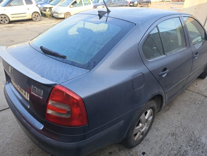 Image Retroviseur droit - SKODA OCTAVIA 2