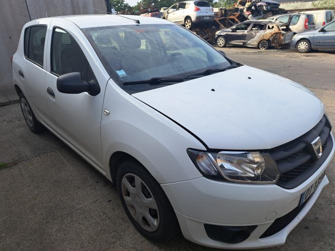 Image Pare boue avant gauche - DACIA SANDERO 2