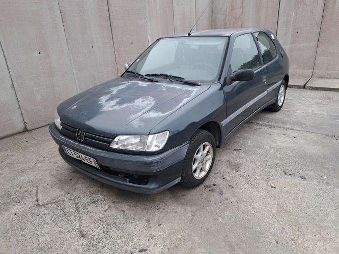 Image Calandre - PEUGEOT 306