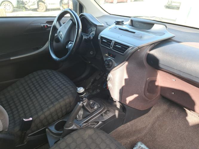 Image Boite de vitesses - TOYOTA IQ
