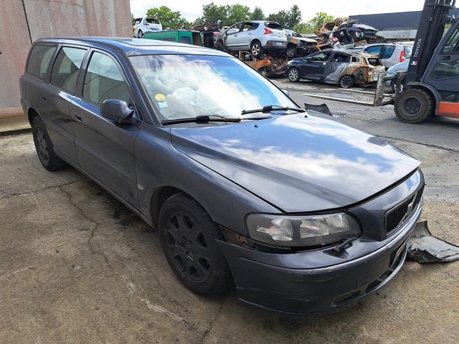 Image Malle/Hayon arriere - VOLVO V 70 1
