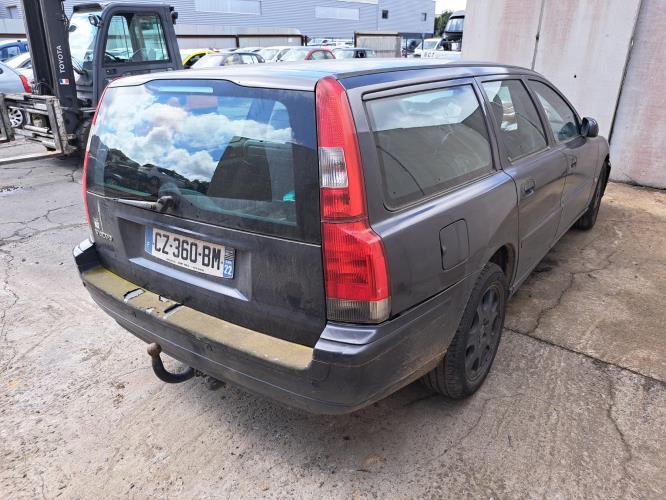 Image Malle/Hayon arriere - VOLVO V 70 1