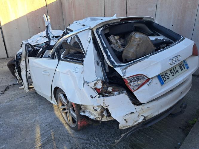Image Feu arriere secondaire droit (feux) - AUDI A4 3