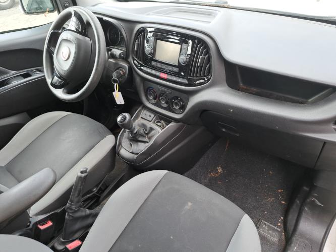 Image Porte de coffre droit - FIAT DOBLO 2