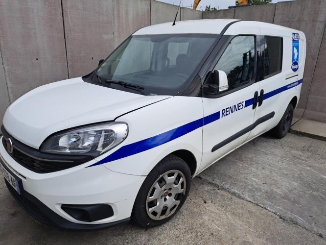 Image Porte de coffre droit - FIAT DOBLO 2