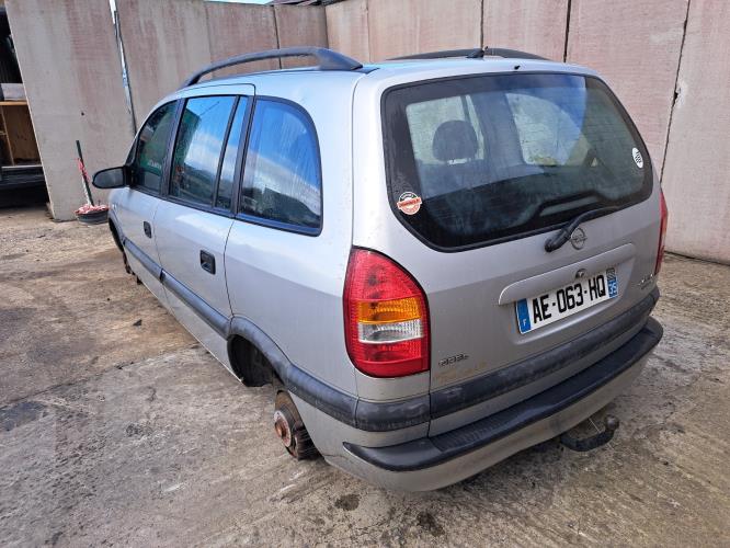 Image Feu arriere principal droit (feux) - OPEL ZAFIRA A