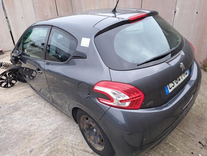 Image Malle/Hayon arriere - PEUGEOT 208 1
