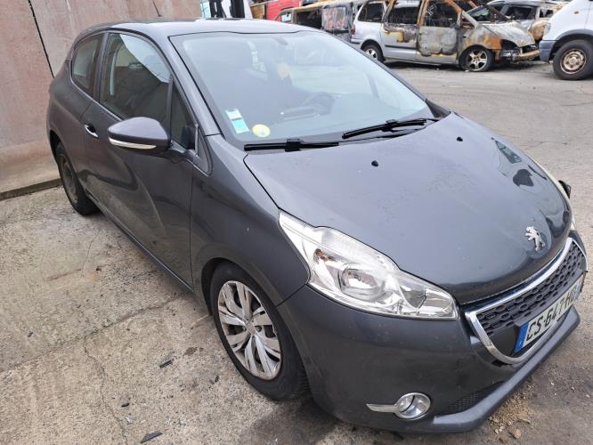 Image Malle/Hayon arriere - PEUGEOT 208 1