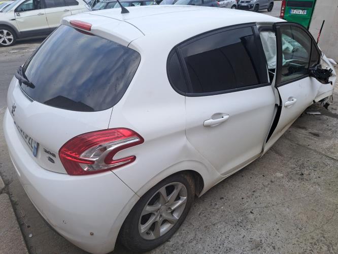 Image Anti brouillard arriere - PEUGEOT 208 1