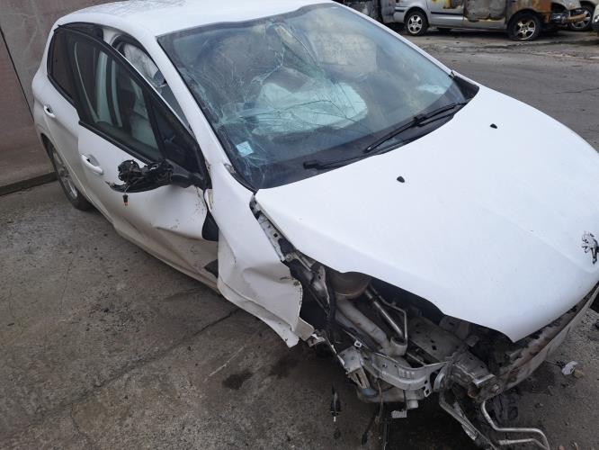 Image Anti brouillard arriere - PEUGEOT 208 1