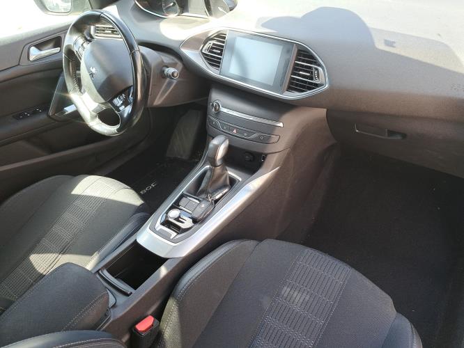 Image Plage arriere - PEUGEOT 308 2