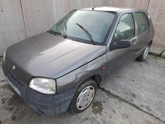 Image Pare choc arriere - RENAULT CLIO 1