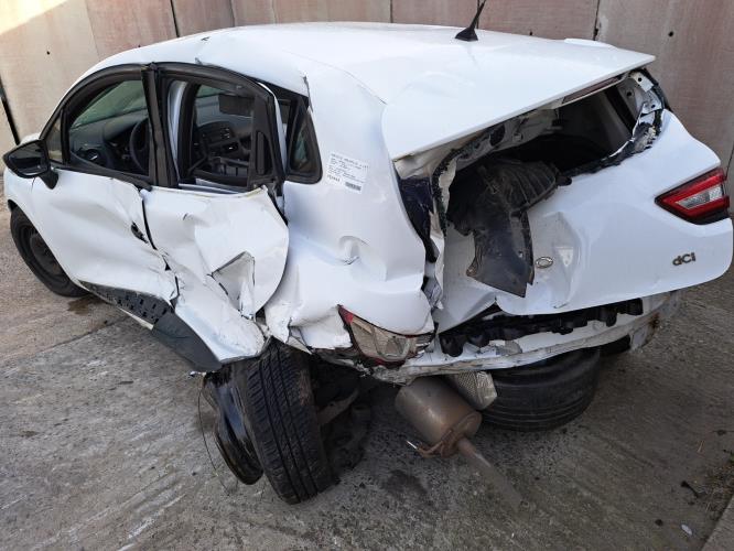 Image Feu diurne avant gauche - RENAULT CLIO 4