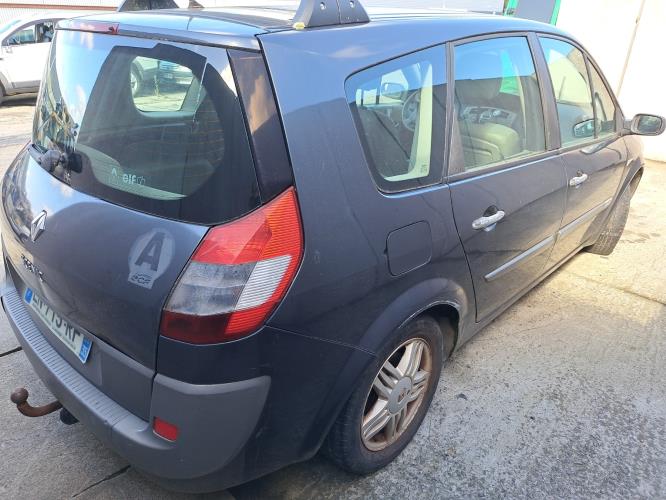 Image Pare choc avant - RENAULT GRAND SCENIC 2