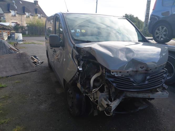 Image Feu arriere principal gauche (feux) - RENAULT TRAFIC 3 COURT