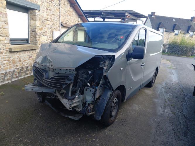Image Feu arriere principal gauche (feux) - RENAULT TRAFIC 3 COURT