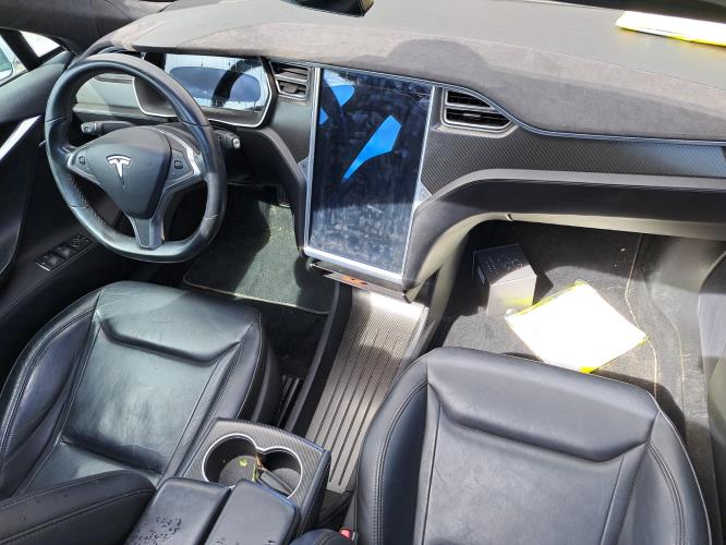 Image Porte avant gauche - TESLA MODEL S 5YJS