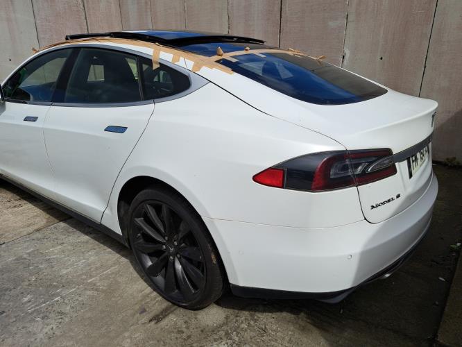 Image Porte avant gauche - TESLA MODEL S 5YJS