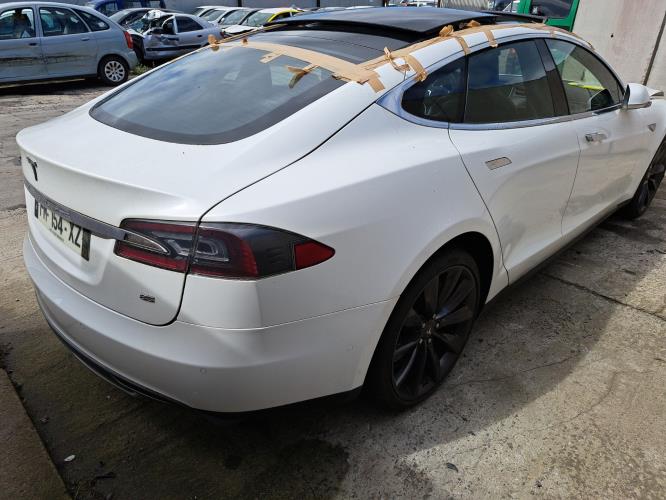 Image Porte avant gauche - TESLA MODEL S 5YJS