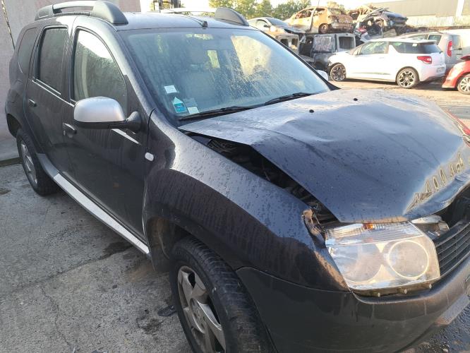 Image Pare choc arriere - DACIA DUSTER 1