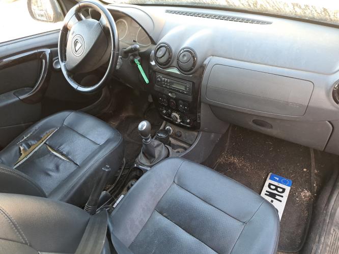 Image Pare choc arriere - DACIA DUSTER 1