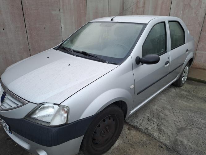 Image Pare choc arriere - DACIA LOGAN 1