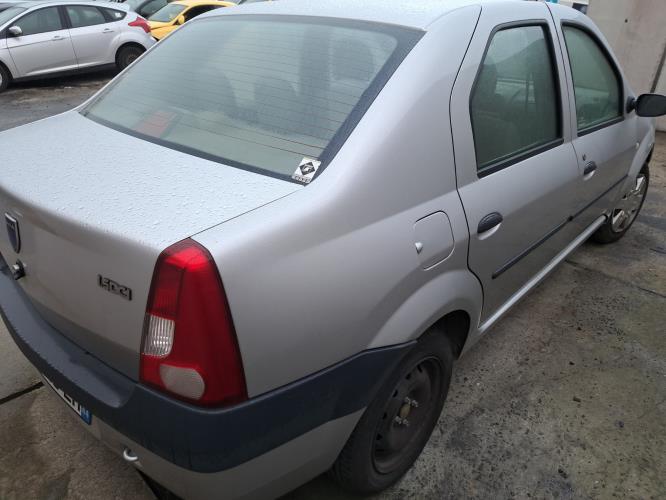 Image Pare choc arriere - DACIA LOGAN 1