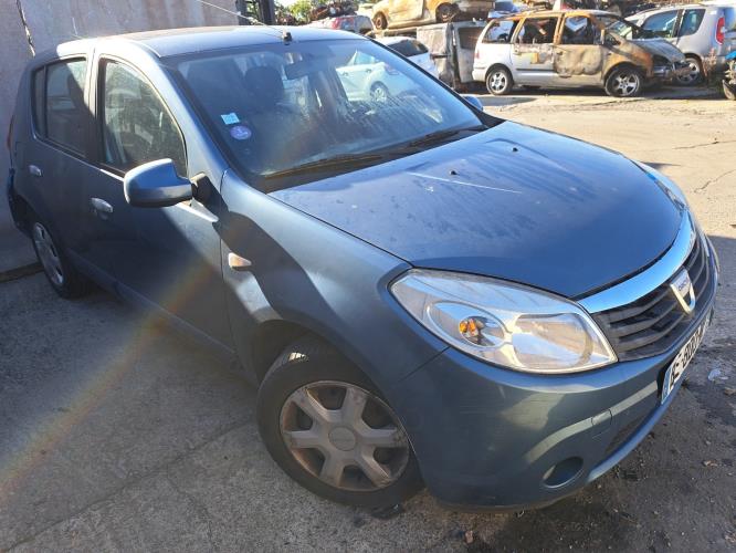 Image Pare choc avant - DACIA SANDERO 1