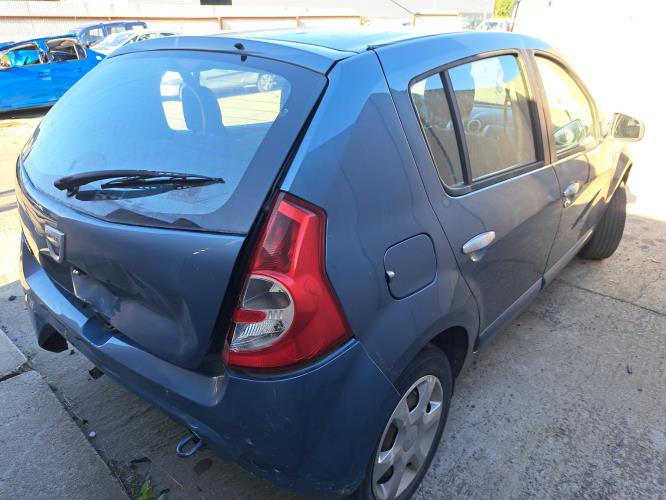 Image Pare choc avant - DACIA SANDERO 1